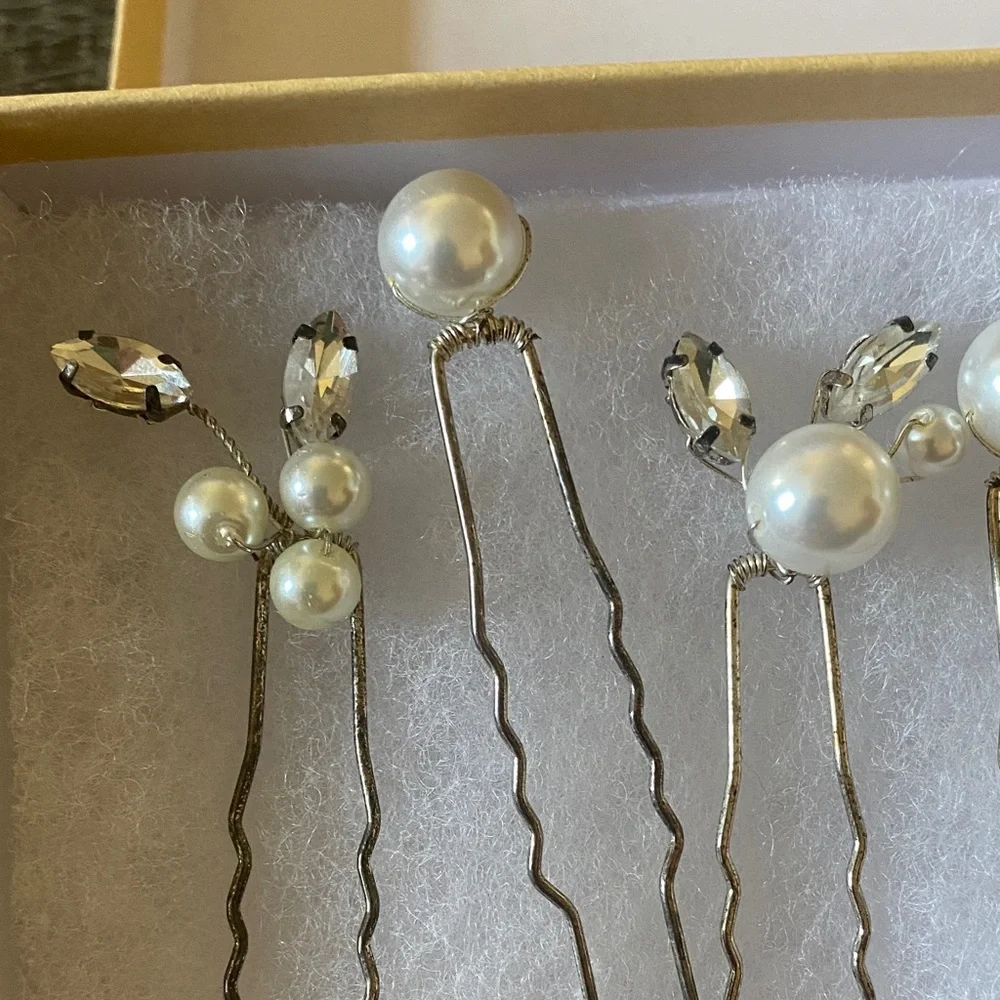 Pearl Bridal Hair Pins Set Wedding Hair Accessories Crystal Prom NWOT Boxed